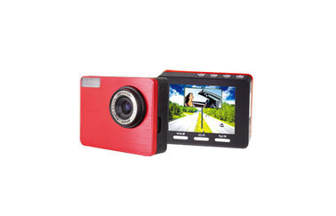 2.4 赤い車 DVR のレコーダーの Hd 1080p 車 DVR 車のカメラのビデオ レコーダーをじりじり動かして下さい
